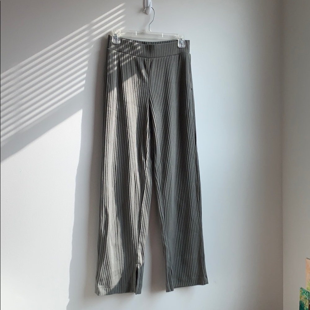 Uniqlo Wide Ribbed Pants
